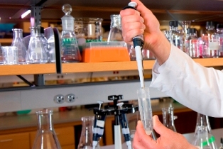 Researcher-Pipetting